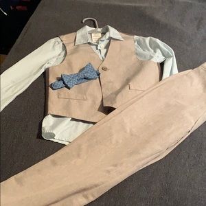 Van Huesen Boys 4 Piece Suit size 6